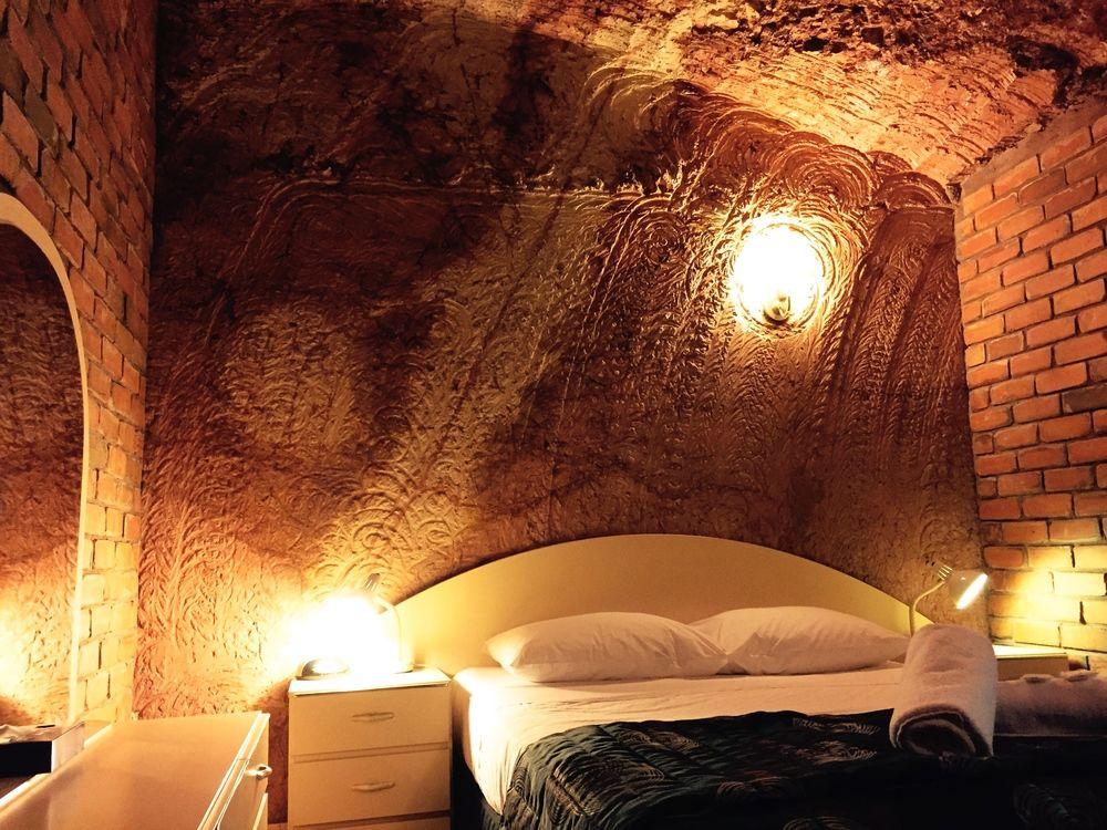The Lookout Cave Underground Motel คูเบอร์เพดี ภายนอก รูปภาพ