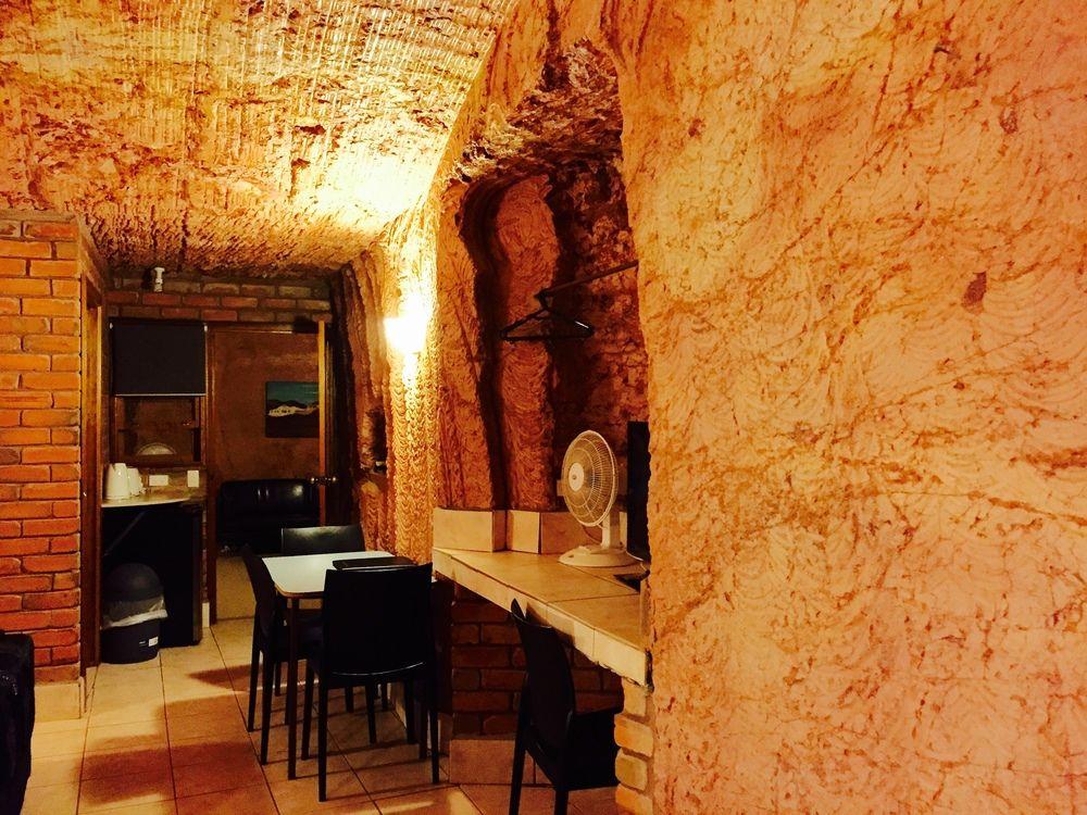 The Lookout Cave Underground Motel คูเบอร์เพดี ภายนอก รูปภาพ