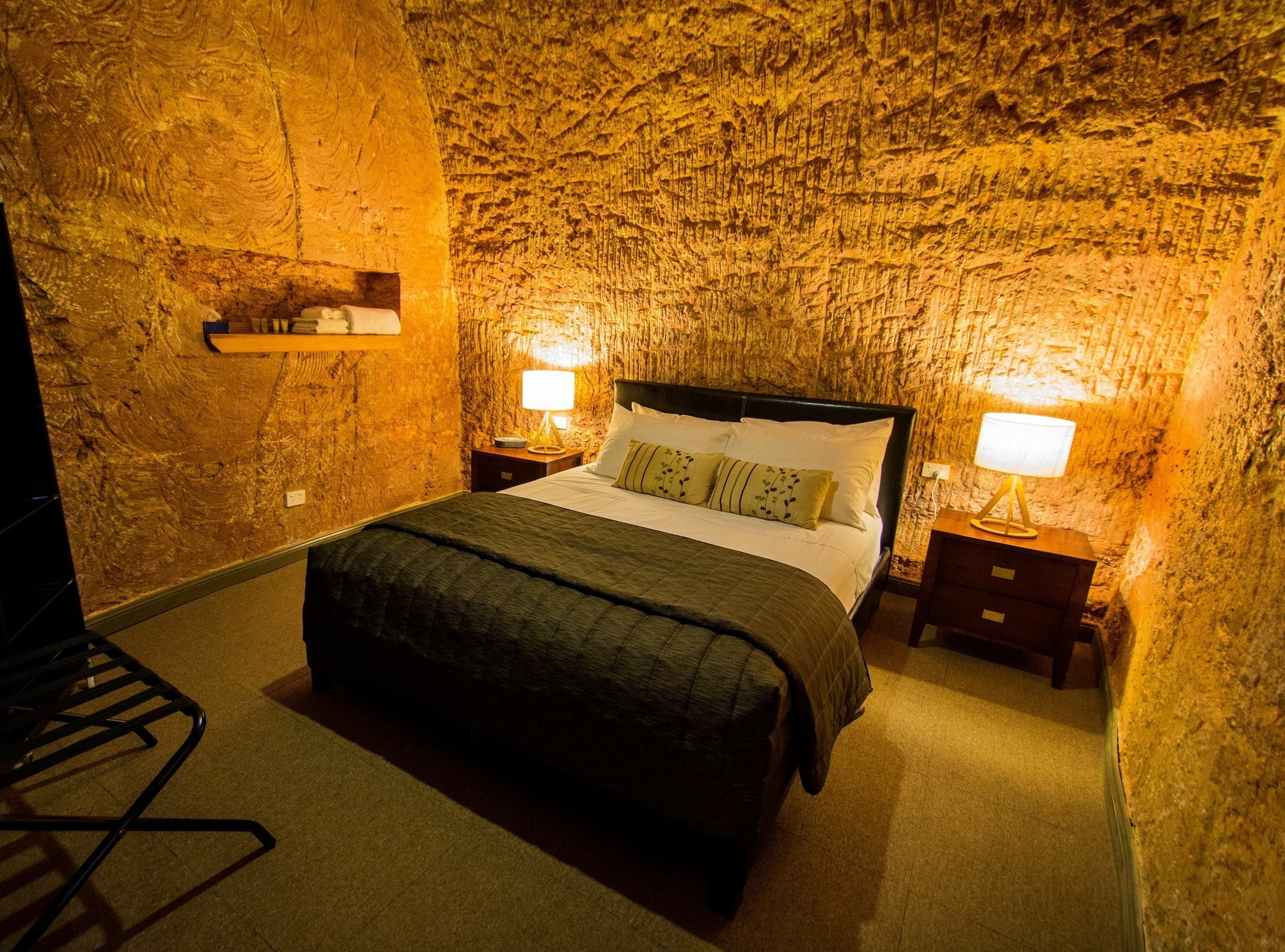 The Lookout Cave Underground Motel คูเบอร์เพดี ภายนอก รูปภาพ